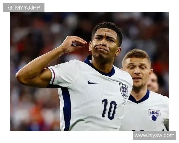 欧足联5000欧元罚款反映反种族歧视行动的象征性与无力感